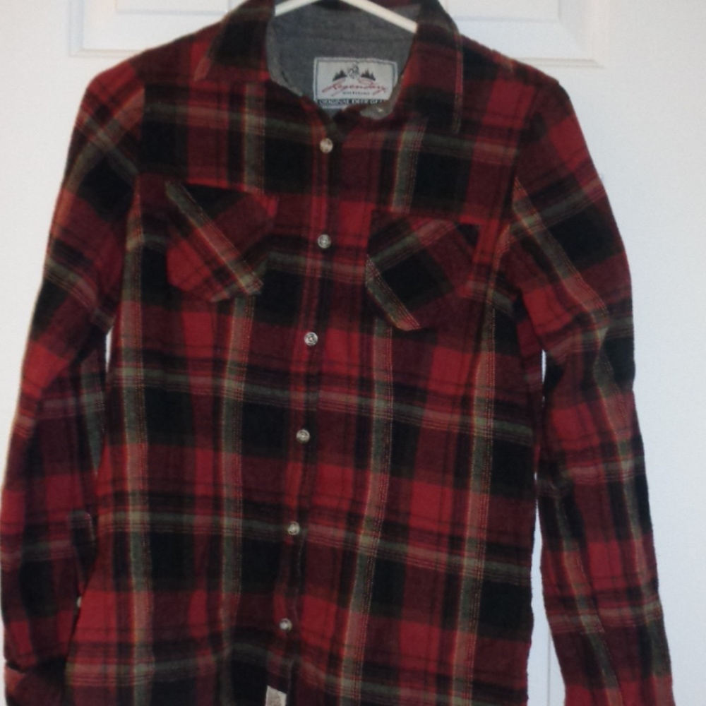 Deer Gear Legendary Whitetails Button Shirt Size S